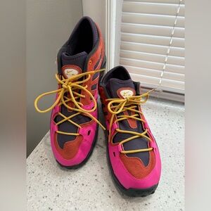 NWOT Nike ACG- Men’s size 12.5, Pink/Orange Nike ACG Air Exploraid Trail Shoe